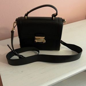 Michael Kors Jayne Trunk Crossbody